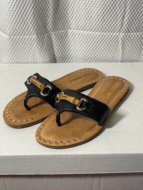 Steve Madden Rebecca Black Leather Toe-Post Sandals with Gold Hardware size 8